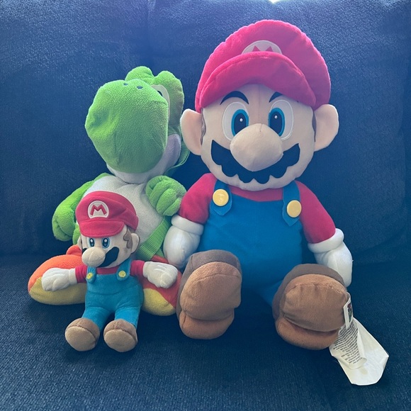 Other - Super Mario plush (Yoshi, small and big Mario)